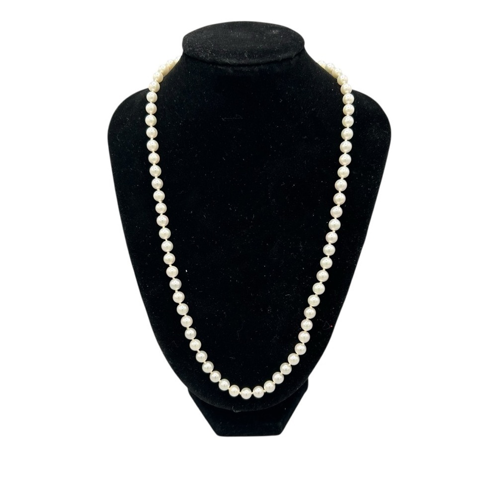 Vintage Neumann Metall Faux Pearl Necklace Floral Gold Clasp 19 inches - Picture 16 of 16